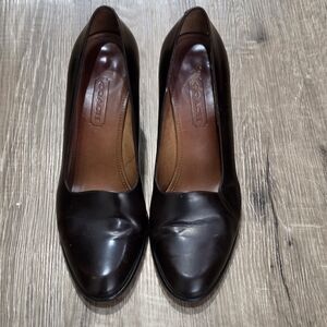 Coach Burgandy Heels 8.5M Mahogany Wine Cherry Leather Loafer Pumps.
